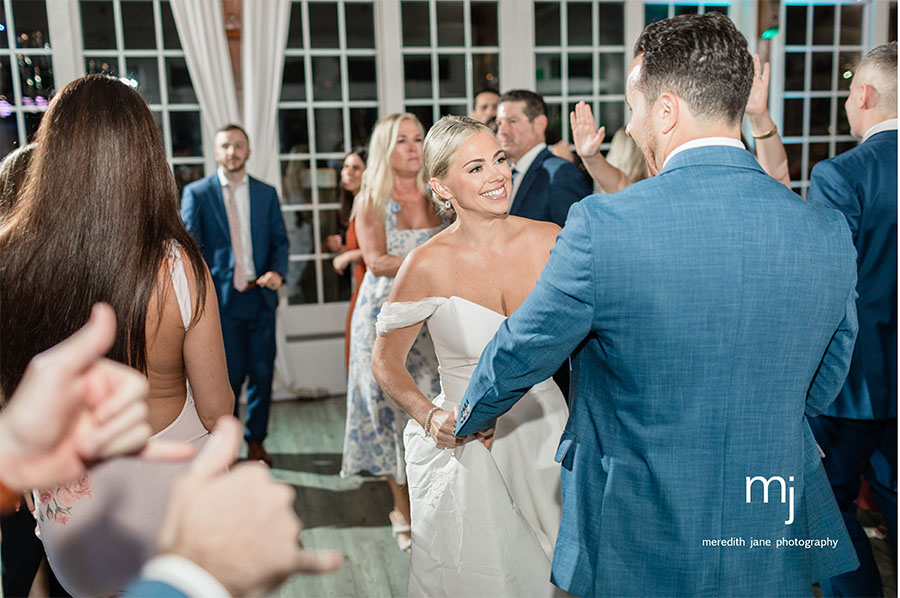 Bride and Groom dancing to the music of Boston Premier